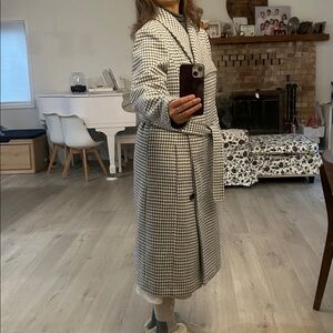 Cyrus Gray and White Houndstooth Pattern